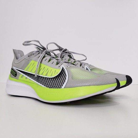 nike zoom gravity 10.5